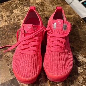 Nike Women's Bright Pink Sneakers